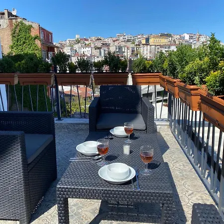 Galata Vav Aparthotel 4*